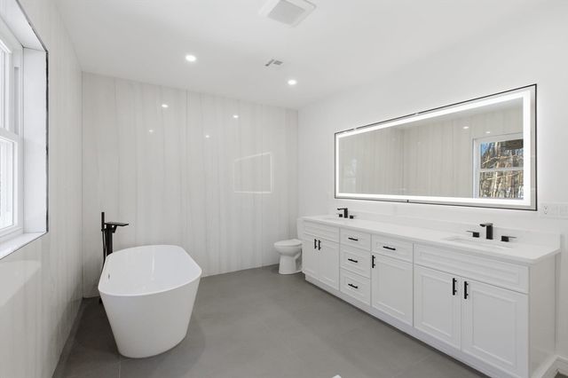 58 Massasoit Ave, Sudbury, MA 01776