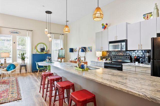 709 N 4th Street Ste 105, Wilmington, NC 28401