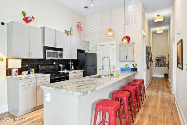 709 N 4th Street Ste 105, Wilmington, NC 28401