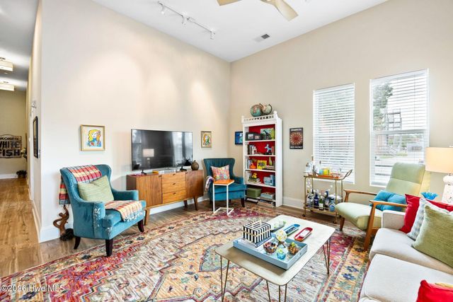 709 N 4th Street Ste 105, Wilmington, NC 28401