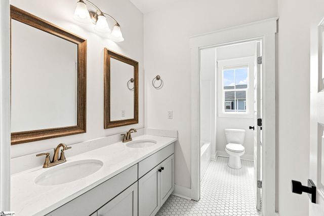 431 Nebbiolo Lane, Simpsonville, SC 29681