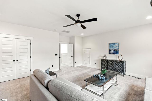 431 Nebbiolo Lane, Simpsonville, SC 29681