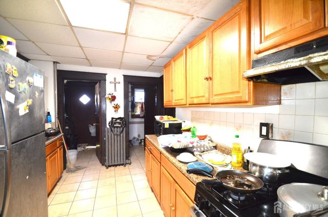 130 Joyce Kilmer Avenue, New Brunswick, NJ 08901