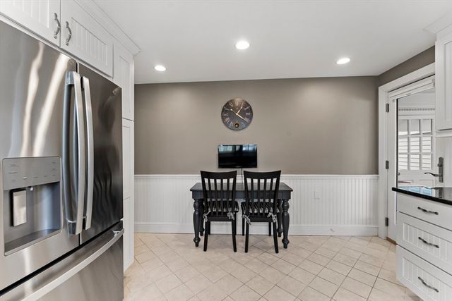 1052 Greendale Ave, Needham, MA 02492