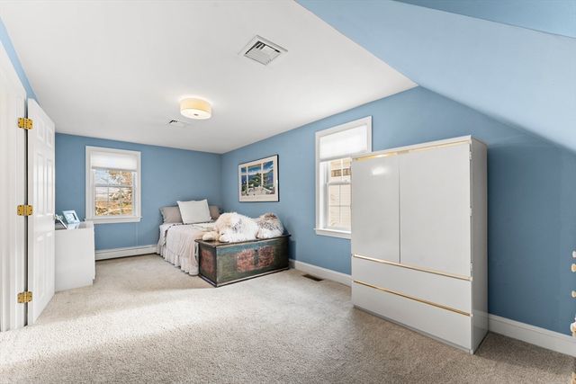 1052 Greendale Ave, Needham, MA 02492