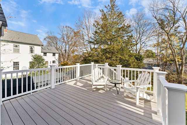 1052 Greendale Ave, Needham, MA 02492