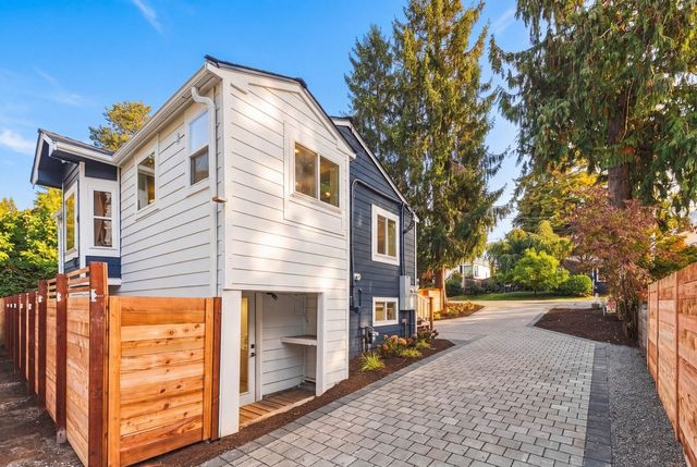 13741 37th Avenue NE, Seattle, WA 98125
