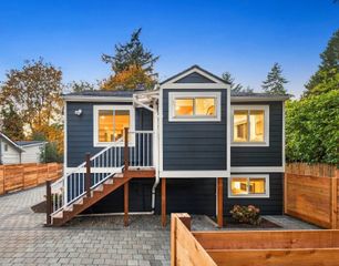 13741 37th Avenue NE, Seattle, WA 98125