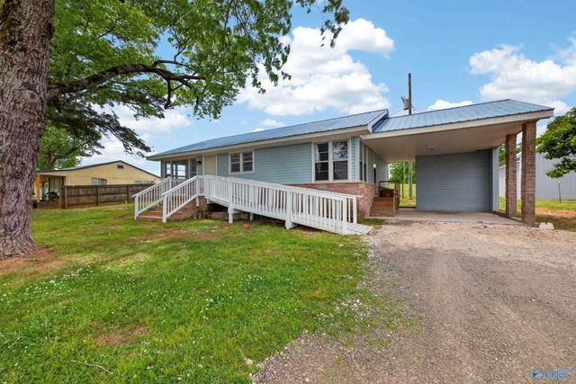 705 Emogene Street, Moulton, AL 35650