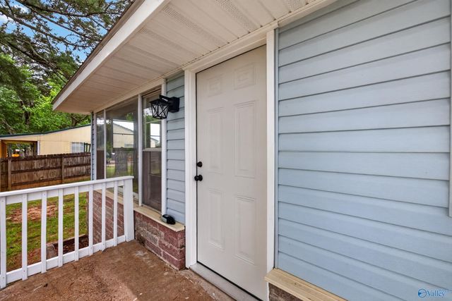 705 Emogene Street, Moulton, AL 35650