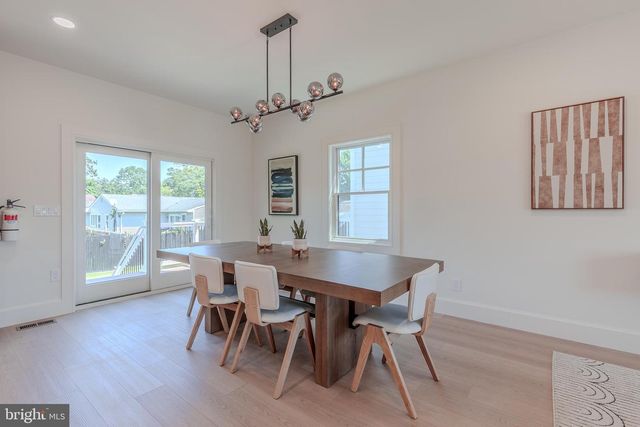 307 OAKDALE, Villas, NJ 08251