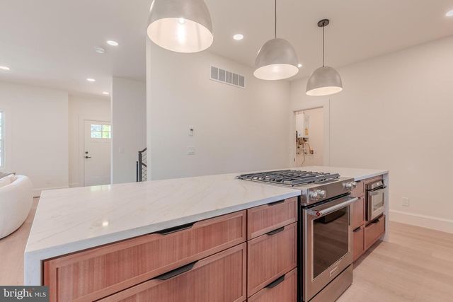 307 OAKDALE, Villas, NJ 08251