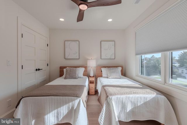 307 OAKDALE, Villas, NJ 08251