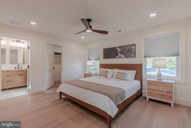 307 OAKDALE, Villas, NJ 08251