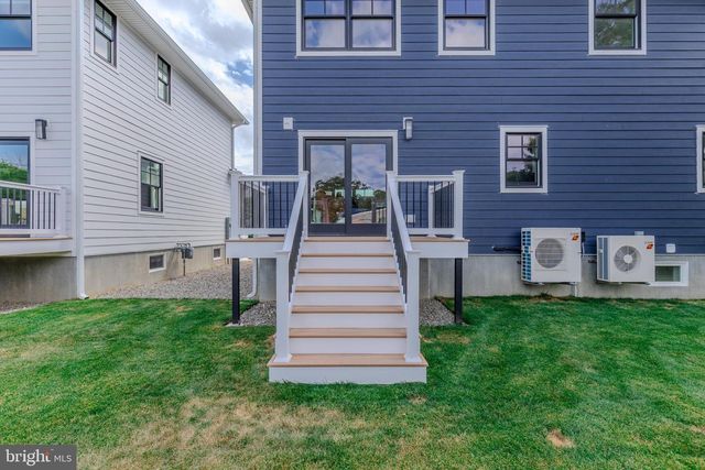 307 OAKDALE, Villas, NJ 08251