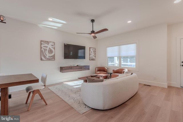 307 OAKDALE, Villas, NJ 08251