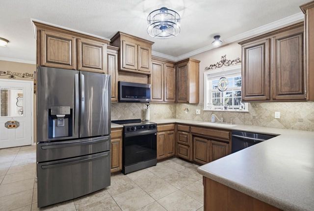 16180 Oaklawn Drive, Splendora, TX 77372