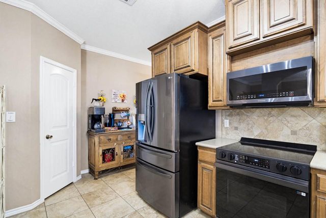 16180 Oaklawn Drive, Splendora, TX 77372