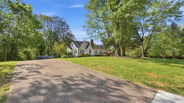 4222 Mountain Creek Road, Chattanooga, TN 37415