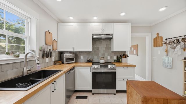 4222 Mountain Creek Road, Chattanooga, TN 37415