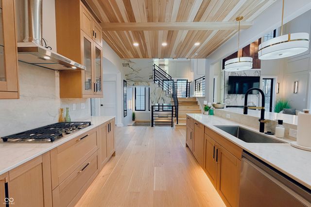 131 4th Street NW, Carmel, IN 46032