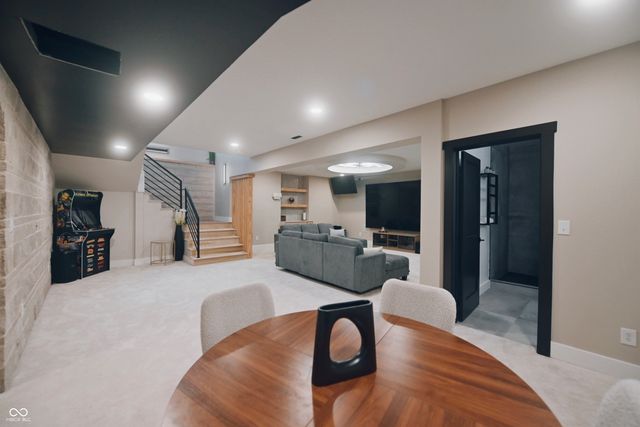 131 4th Street NW, Carmel, IN 46032