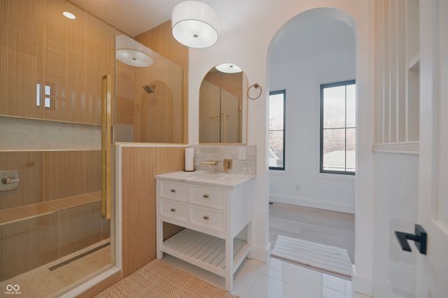 131 4th Street NW, Carmel, IN 46032