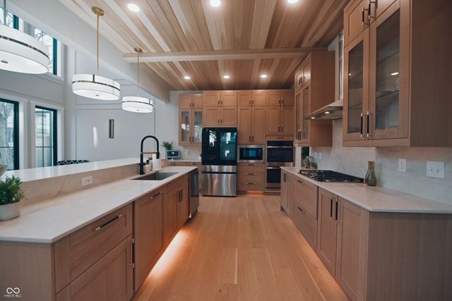 131 4th Street NW, Carmel, IN 46032