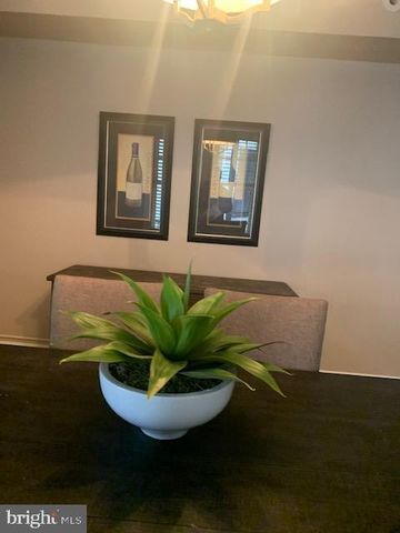 135 E MARKET ST #1, York, PA 17401