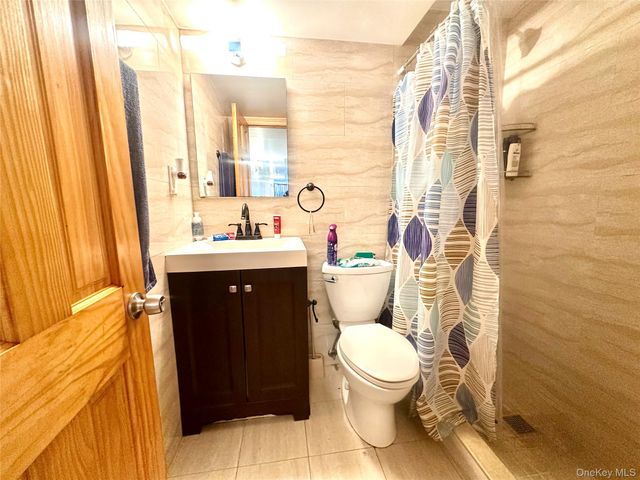 12401 7th AVE Avenue, College Point, NY 11356