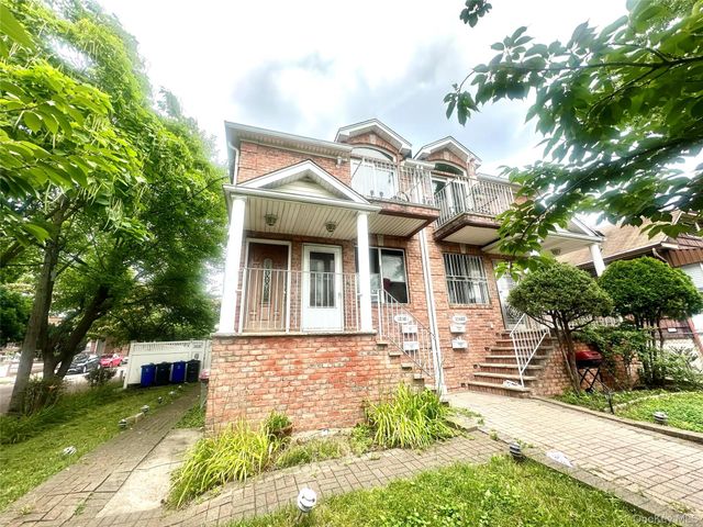 12401 7th AVE Avenue, College Point, NY 11356