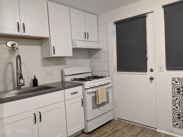 373 S Paseo Pena D, Green Valley, AZ 85614