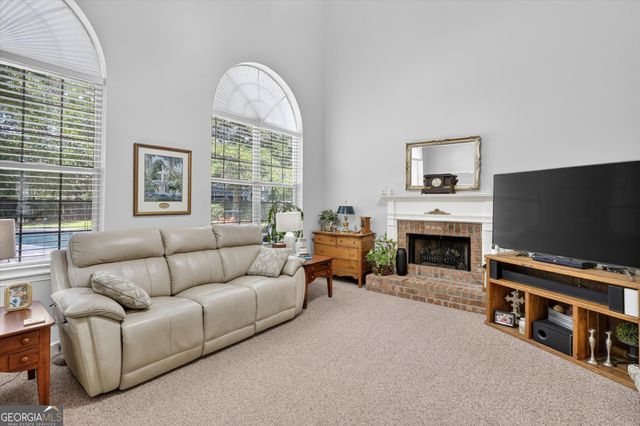 7 Towne Lake Court, Pooler, GA 31322