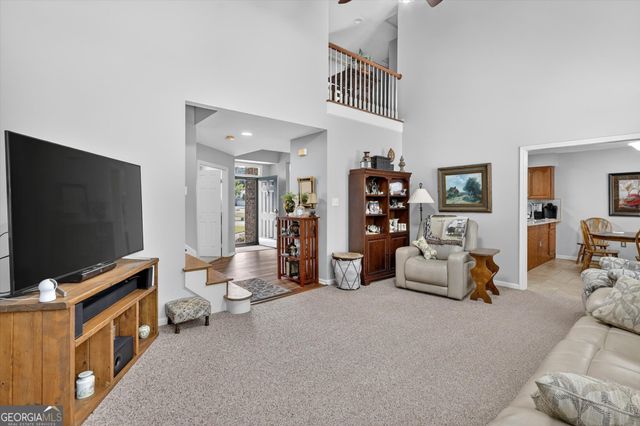 7 Towne Lake Court, Pooler, GA 31322