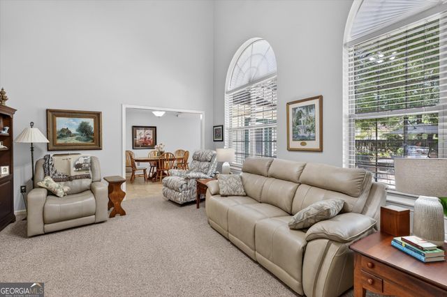7 Towne Lake Court, Pooler, GA 31322