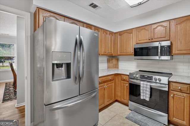 7 Towne Lake Court, Pooler, GA 31322