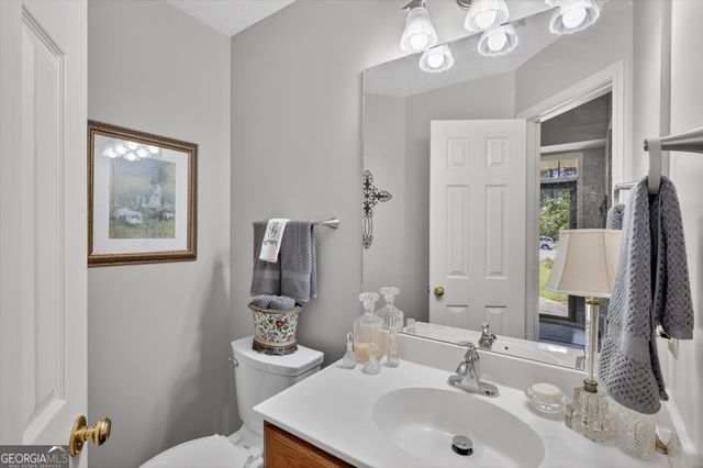 7 Towne Lake Court, Pooler, GA 31322