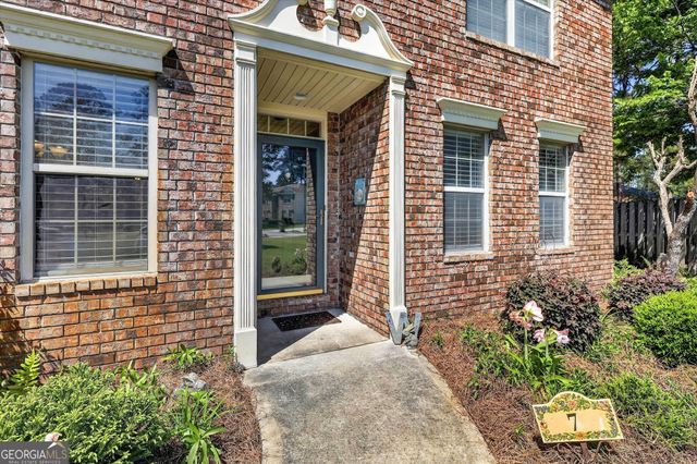 7 Towne Lake Court, Pooler, GA 31322