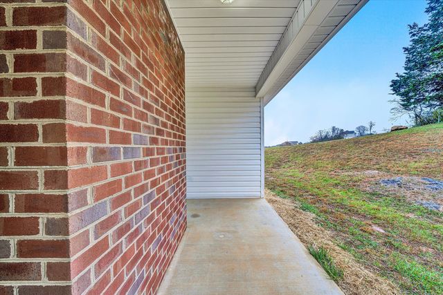 177 Pine Hills DR, Fincastle, VA 24090