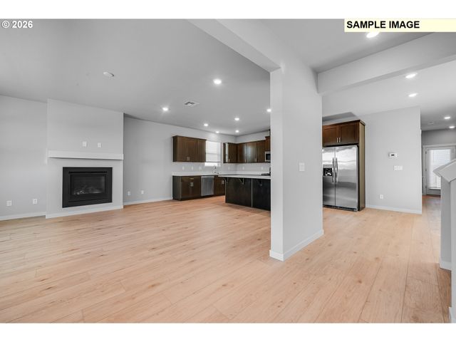 909 Legacy St, Eugene, OR 97402
