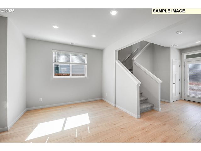 909 Legacy St, Eugene, OR 97402
