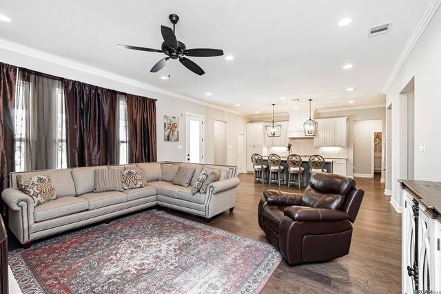 13132 Elissa Ln, Baton Rouge, LA 70818