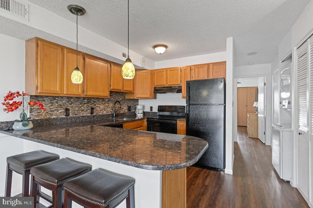203 33RD ST #407, Ocean City, MD 21842