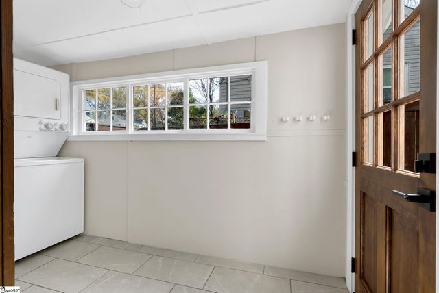 39 Gatling Avenue, Greenville, SC 29605