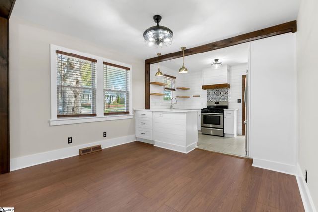 39 Gatling Avenue, Greenville, SC 29605