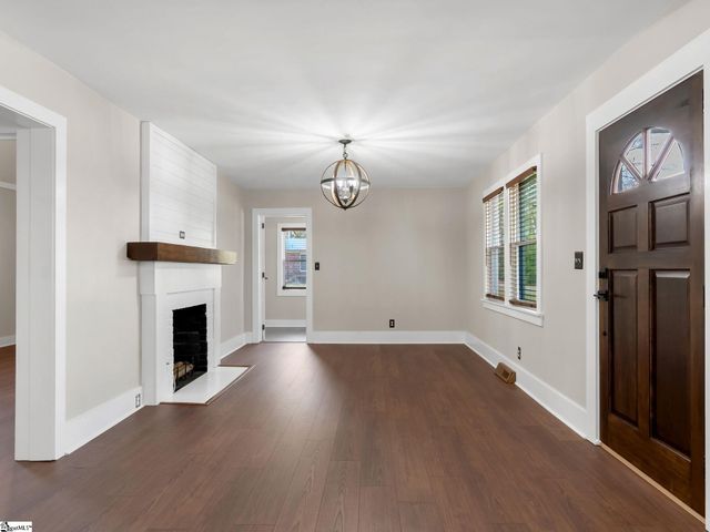 39 Gatling Avenue, Greenville, SC 29605