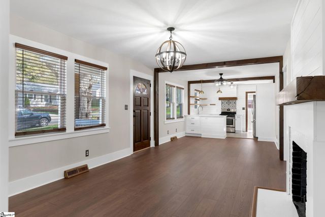 39 Gatling Avenue, Greenville, SC 29605