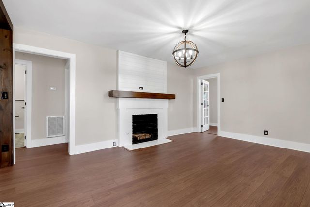 39 Gatling Avenue, Greenville, SC 29605