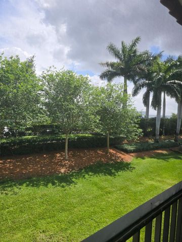 310 Racquet Club Rd 204, Weston, FL 33326