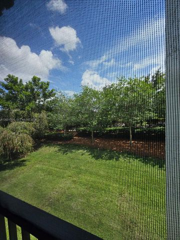 310 Racquet Club Rd 204, Weston, FL 33326